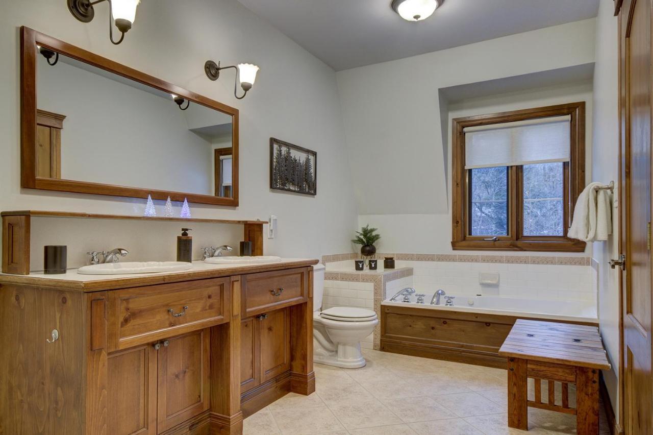Les Manoirs Wpool & Hot Tub Near Village 120-8 Mont-Tremblant Ngoại thất bức ảnh